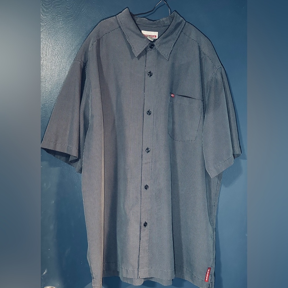 Men’s XXL Quiksilver casual shirt